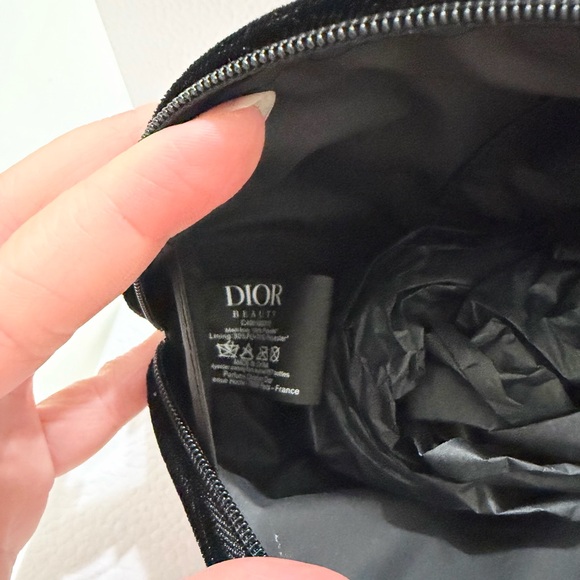 NWT DIOR BEAUTY Black Velvet Makeup Pouch - Picture 2 of 4